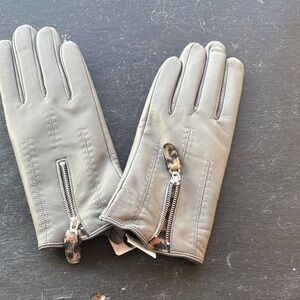 Elegant Gray Leather Gloves with Zipper Accent